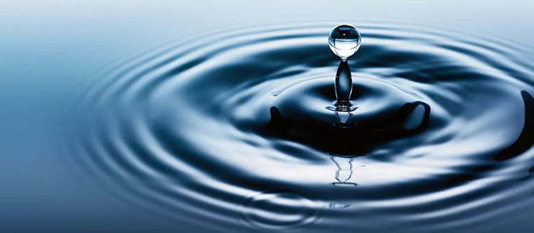 In the chemical formula H2O, what does the "O" stand for?